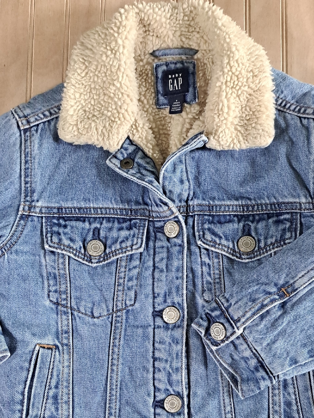 GAP Denim Jacket with Cream Sherpa Collar - Picture 3 of 10